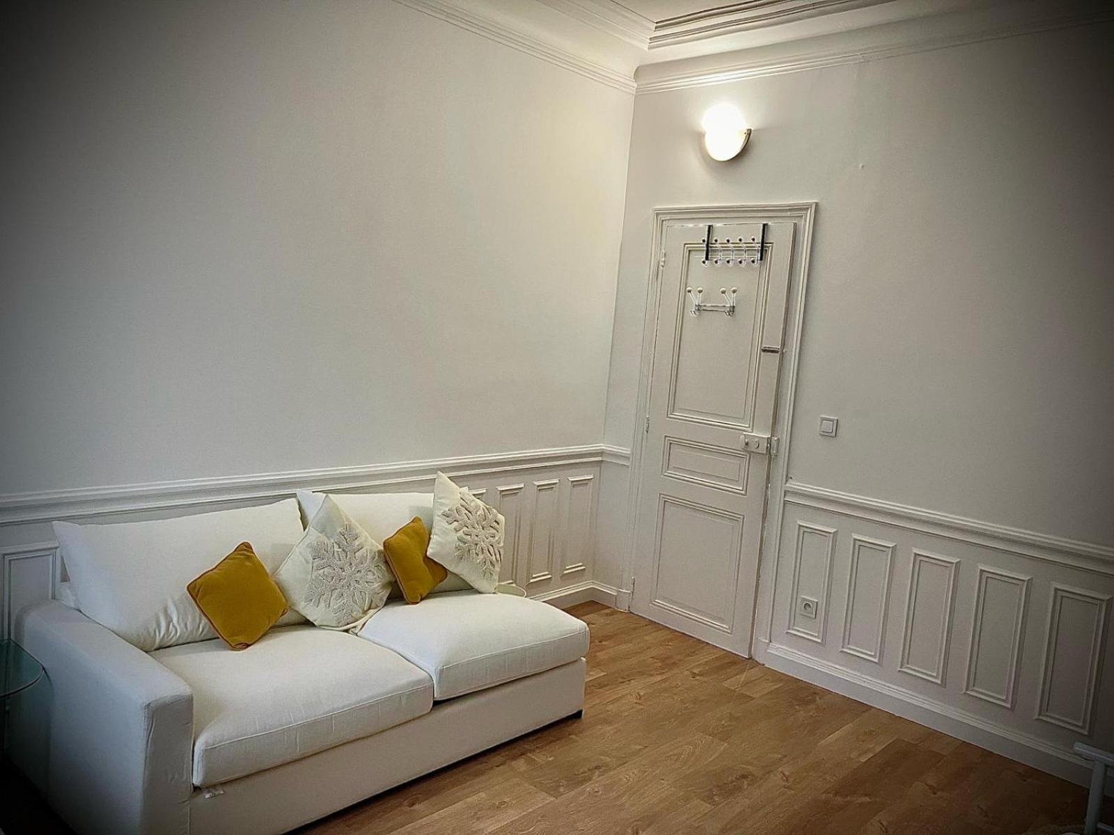 Apartment Paris City-le Raincy - Facing Station - 4 To 8 Pers Le Raincy